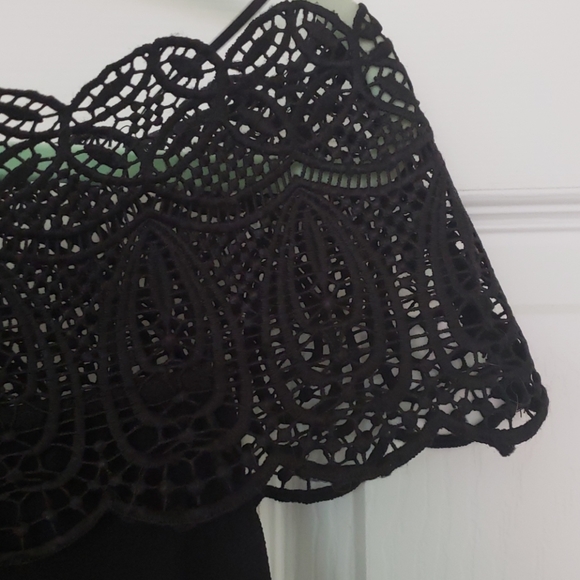 WAYF Off The Shoulder Top - Picture 3 of 4